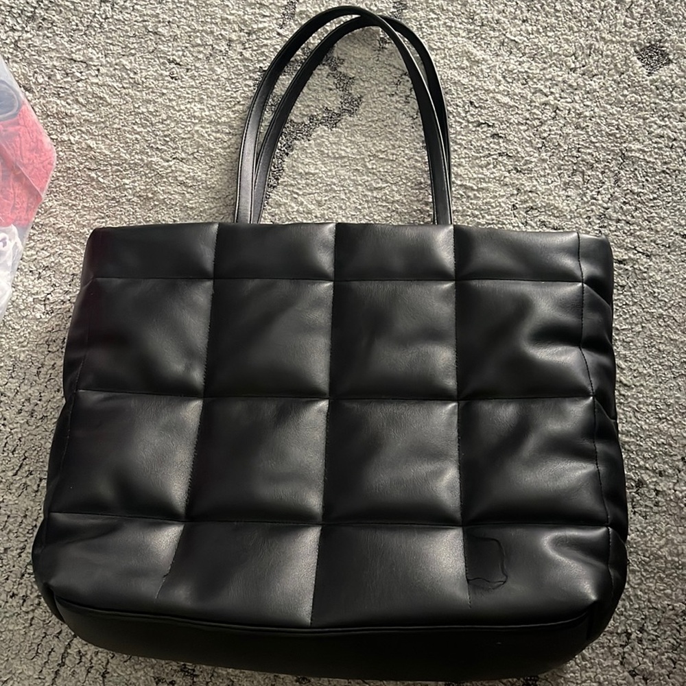 Black puffer purse